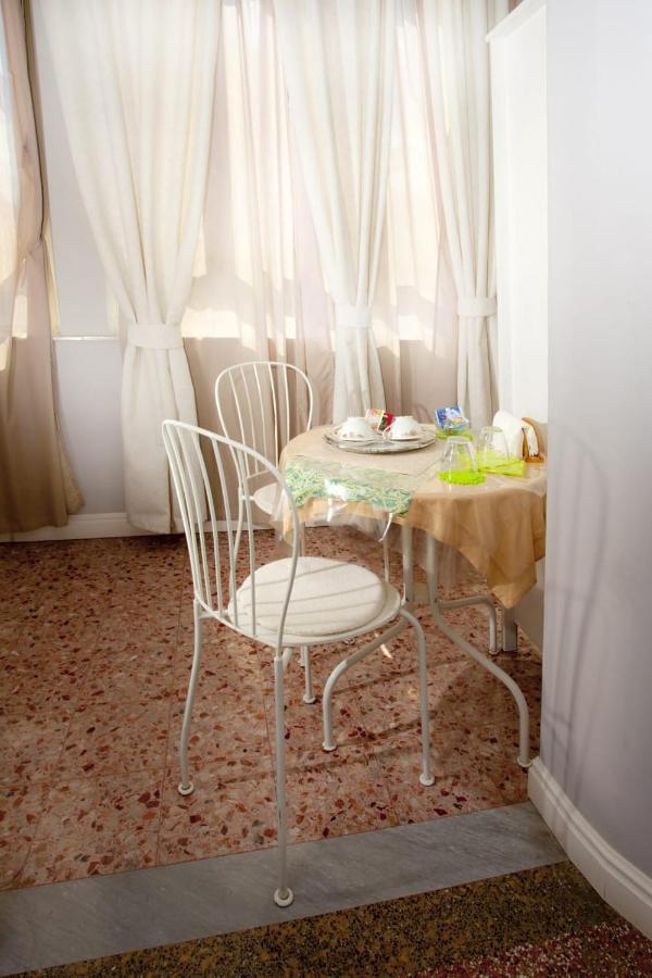 B&B Elisir Albenga Bagian luar foto