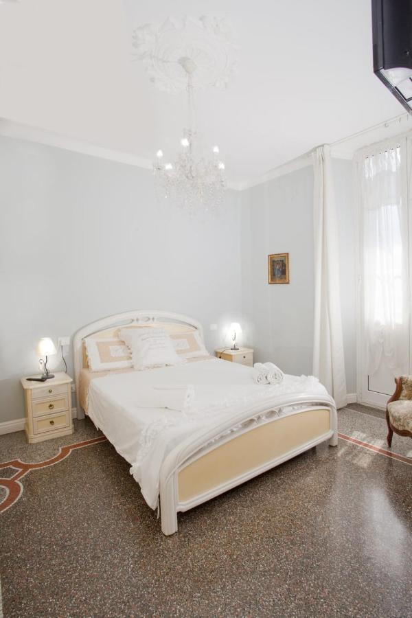 B&B Elisir Albenga Bagian luar foto